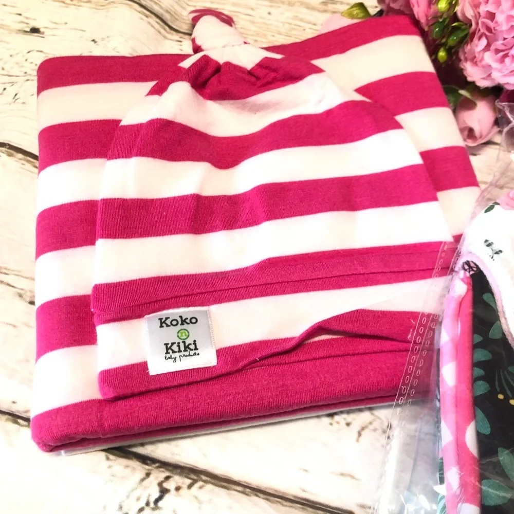 🐣 Swaddle Blanket + Newborn Hat & 8-Pk Bib Set